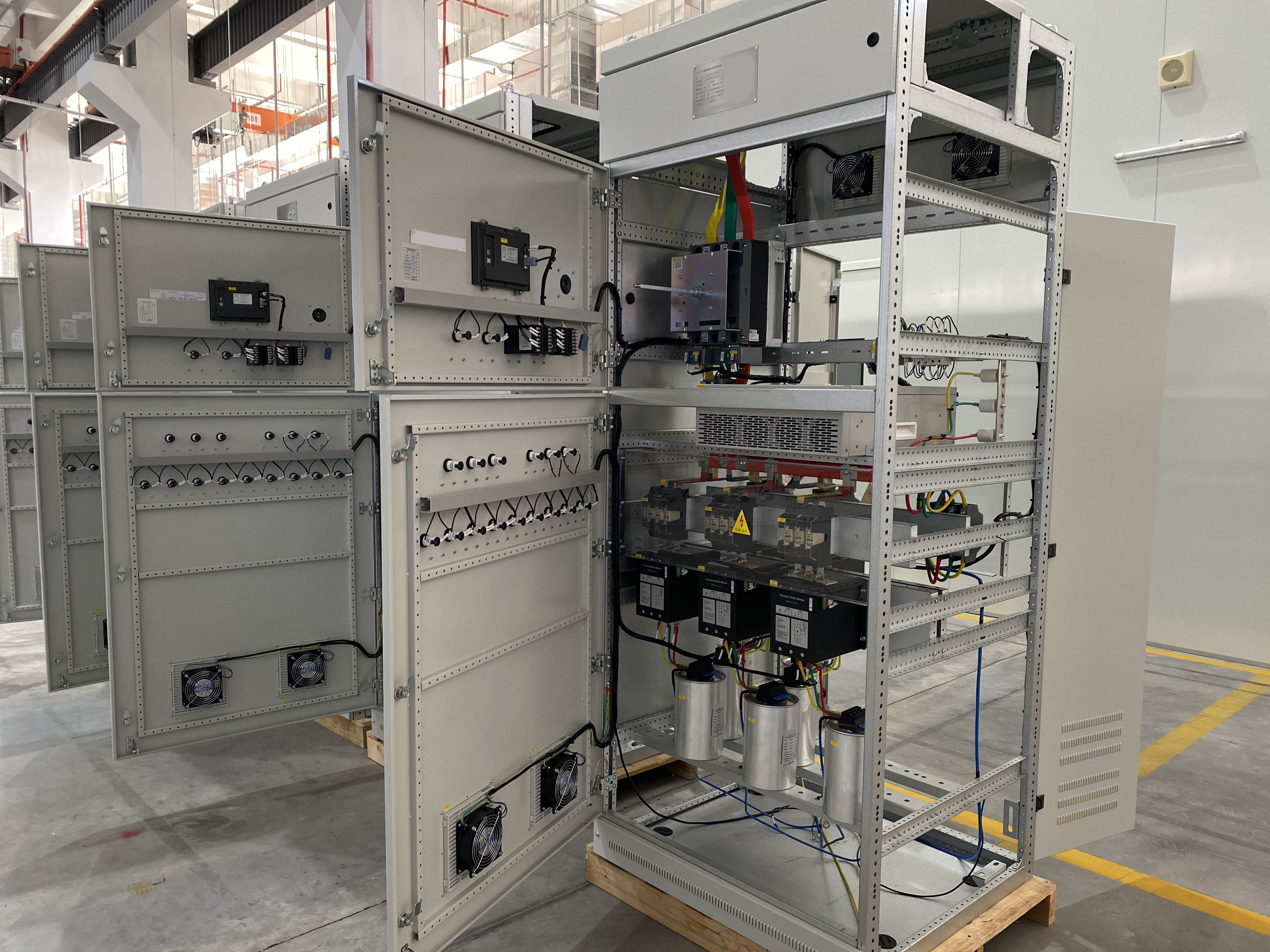 Hybrid Power Factor correction unit
